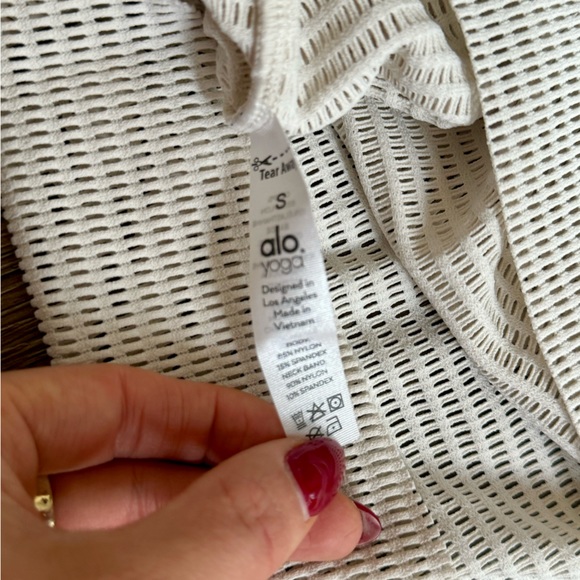 Alo Bone Cream Mesh Set Size Small High-Waist Legging & Short Sleeve Top - Picture 11 of 15